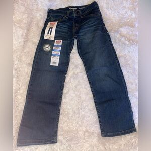 *NWT* Wrangler Boys 8Regular Straight Leg Jeans